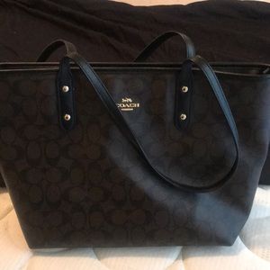 Coach tote